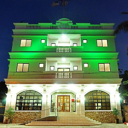 El Haciendero Private Hotel Iloilo City Kültér fotó