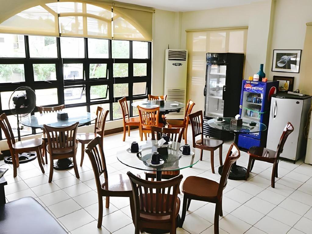 El Haciendero Private Hotel Iloilo City Kültér fotó