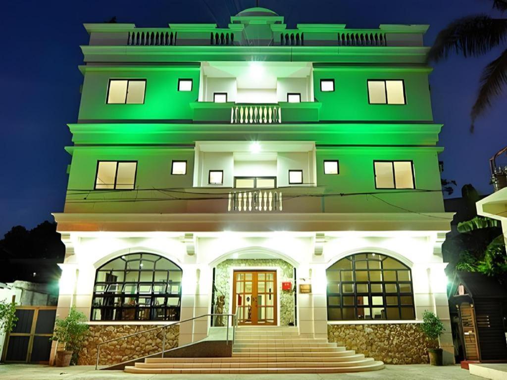El Haciendero Private Hotel Iloilo City Kültér fotó