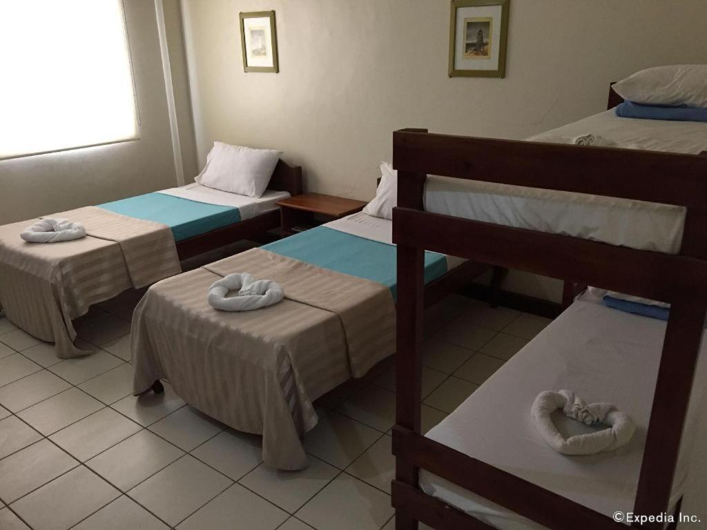 El Haciendero Private Hotel Iloilo City Kültér fotó