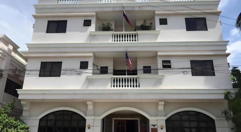El Haciendero Private Hotel Iloilo City Kültér fotó