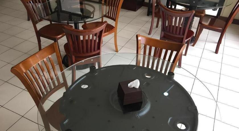 El Haciendero Private Hotel Iloilo City Kültér fotó