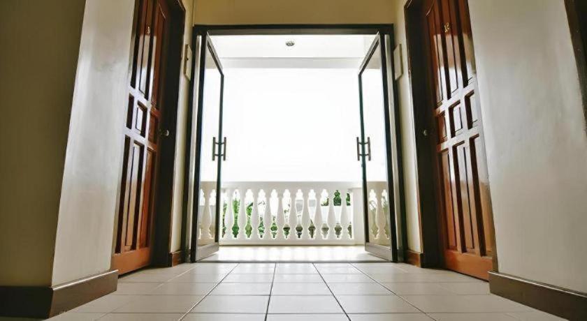 El Haciendero Private Hotel Iloilo City Kültér fotó
