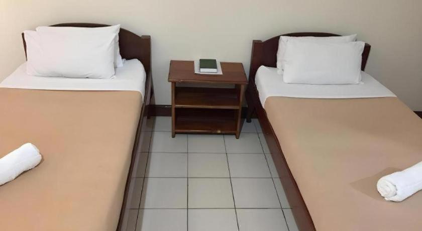 El Haciendero Private Hotel Iloilo City Kültér fotó