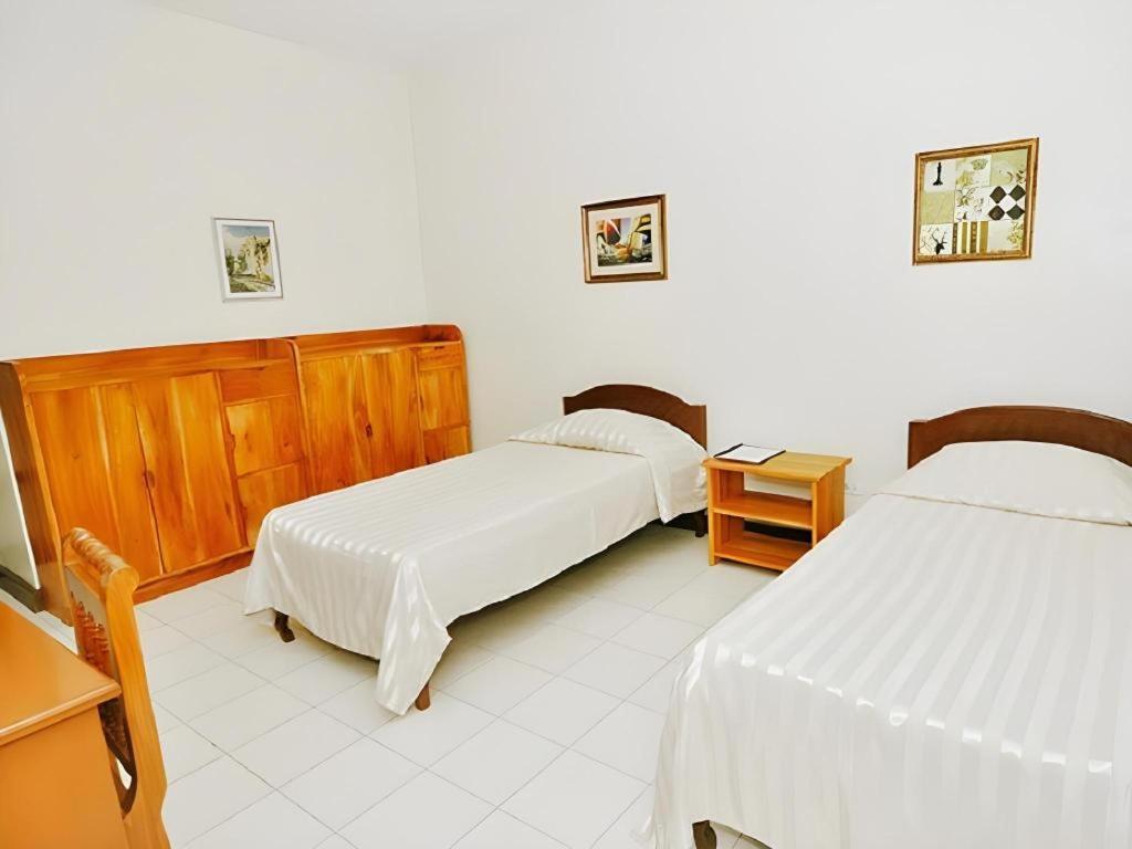 El Haciendero Private Hotel Iloilo City Kültér fotó